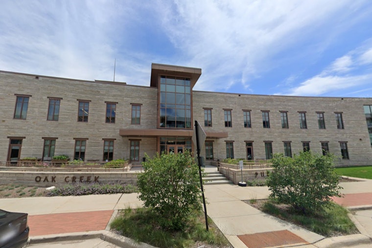 $5 Bag Sale Extravaganza at Oak Creek Public Library Offers Deals on Books, DVDs, and More