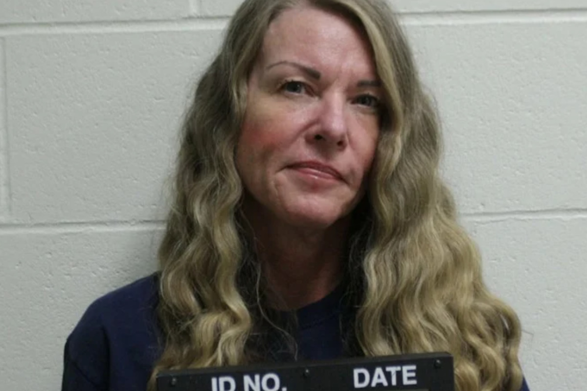 'Doomsday Mom' Lori Vallow Daybell Suspected of Greed-Driven Murder for $1M Payout, Nonchalant Post-Crime Antics Unfold in Phoenix Court
