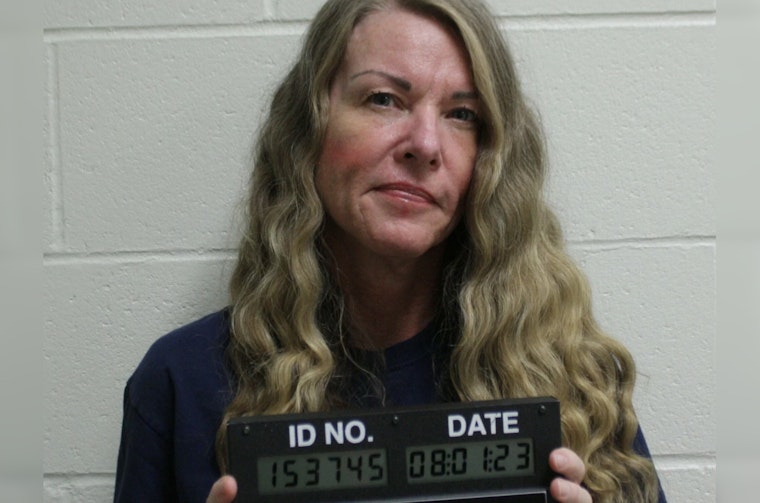 "Doomsday Mom" Lori Vallow Daybell to Defend Herself in Arizona Murder Trial, Surprising Legal Experts