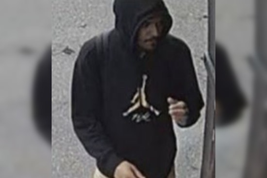 Everett Community on Alert as Police Seek Suspect in Assaults at Bikini Barista Coffee Stands