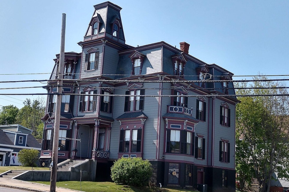 Famed 'Haunted' S.K. Pierce Mansion in Gardner, Massachusetts Lists for $1.2 Million