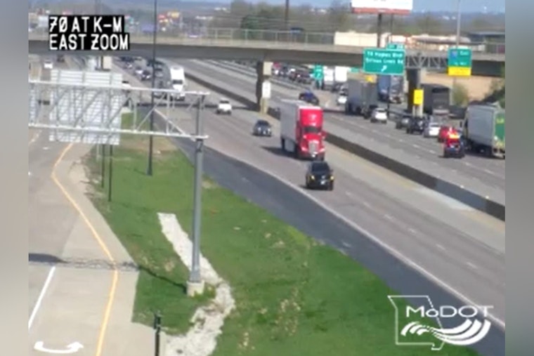 Fatal Motorcycle Crash on I-70 in O'Fallon, Missouri Leads to Highway Closure and Investigation