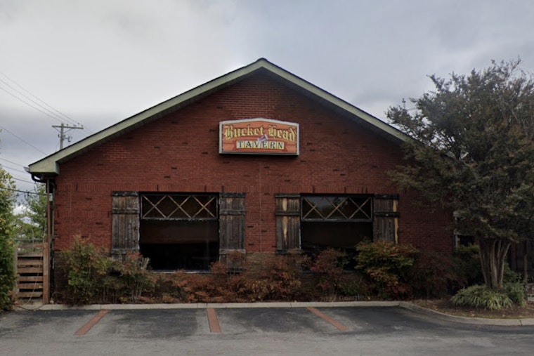 Four Injured in West Knoxville Tavern Shooting, Police Seek Suspect