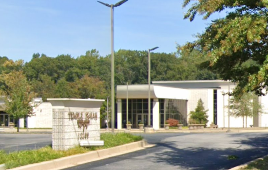 Fulton's Temple Isaiah Holds Moving Yom HaShoah Memorial, Descendants of Holocaust Survivors and Liberators Unite