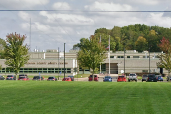 Geauga County Sheriff’s Office Seeks Skilled Corrections Cook Amid Community Feedback on Job Requirements