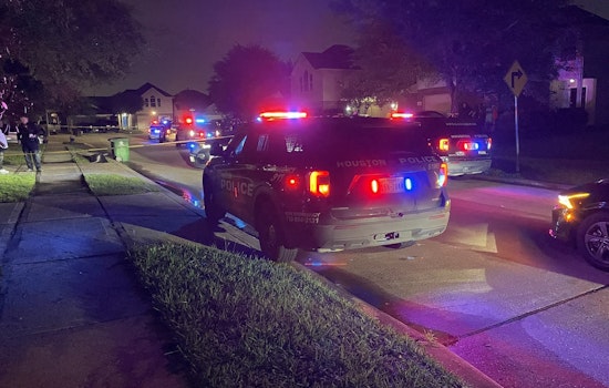Gunmen at Large After Deadly Garage Shooting in Southeast Houston, One Man Killed, Another Critically Injured