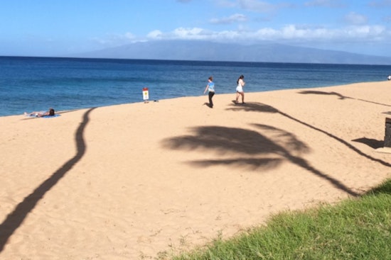 Hawaii's DLNR Puts New Commercial Boating Permits on Hold Amid Kāʻanapali Lawsuit and Environmental Review