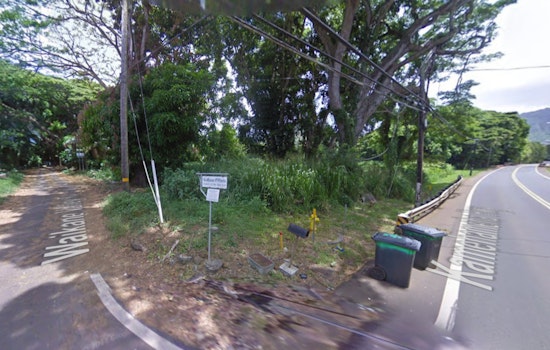 Honolulu Firefighters Quell Rubbish Fire in Kahalu'u with No Structural Damage Reported