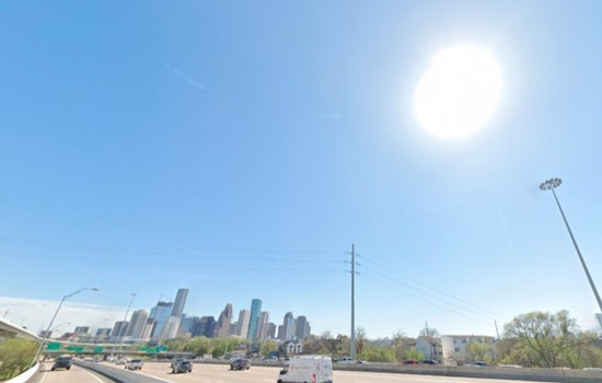 Houston Gears Up for Summer-Like Heat with Weekend Temps Nearing 90 Degrees