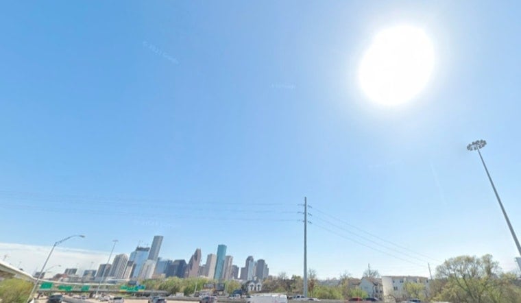 Houston Gears Up for Summer-Like Heat with Weekend Temps Nearing 90 Degrees