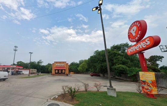 Houston Man Fatally Stabbed in Parking Lot on Jensen Drive as HPD Seeks Public's Help to Find Suspect