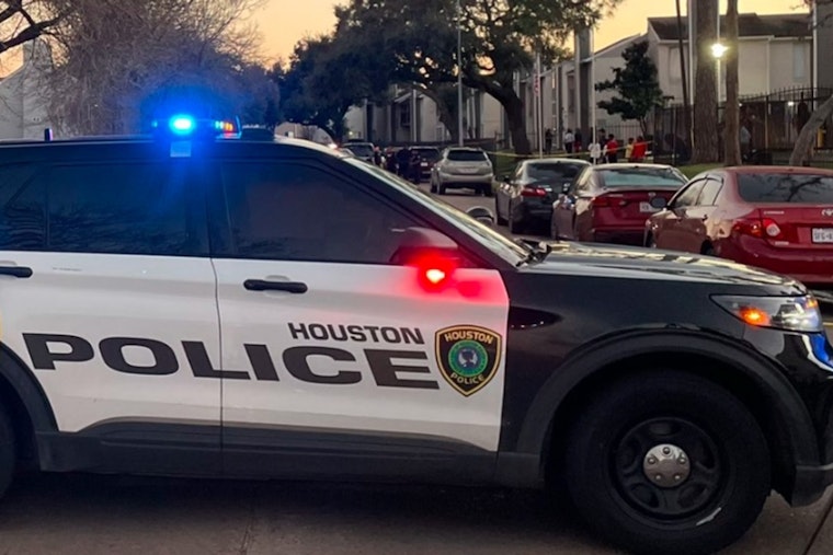 Houston PD Seeks Information on Fatal Hit-and-Run on US 59 Near Beechnut Offramp