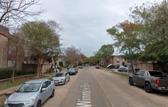 Houston Police Investigate Fatal Shooting at Winrock Boulevard Apartment Complex