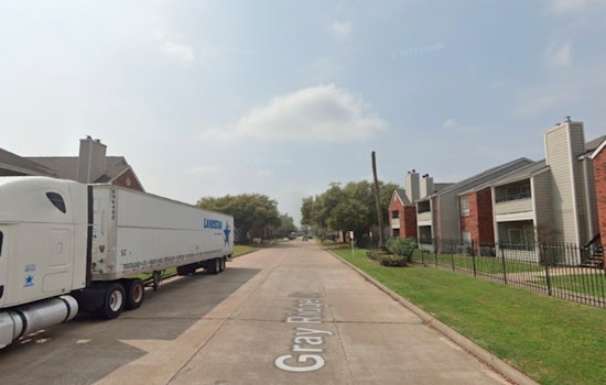 Houston Police Seek Witnesses After 68-Year-Old Man Wounded in West Harris County Apartment Shooting