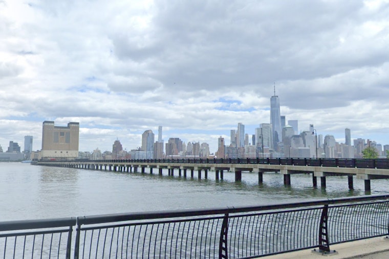 Hudson River Helicopter Crash Kills Six, Including Siemens CEO, Reigniting NYC Air Safety Debate