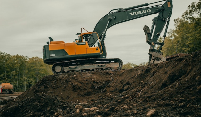 Illinois Commerce Commission Urges Residents to Prioritize Safe Digging Practices in April