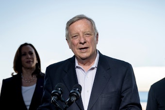 Illinois Senator Dick Durbin Decides Not to Seek Re-Election in 2026, Ending Influential Political Career