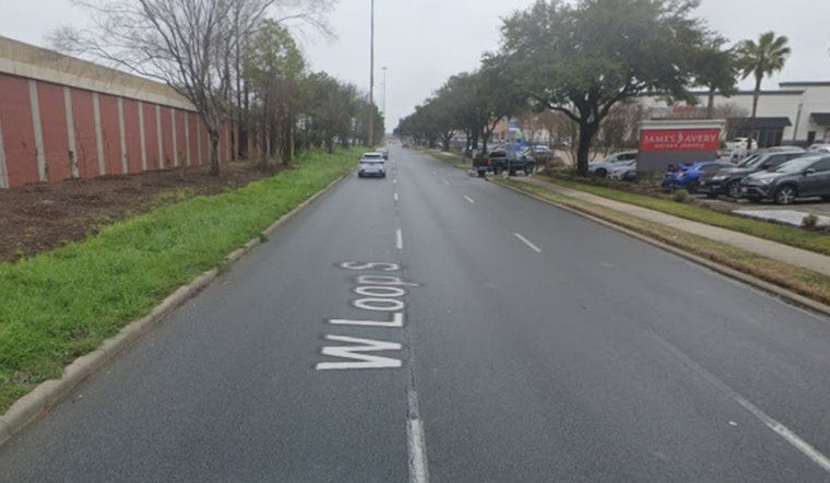 Houston Pedestrian Fatally Struck While Crossing Freeway, HPD Investigating Early Morning Incident
