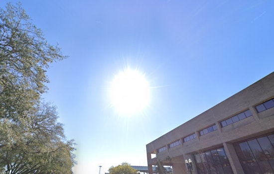 Jacksonville Warned of Evening Storms Following Sunny and Windy Day, Says National Weather Service