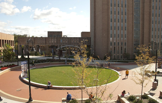 Kent State University's Honors Leadership Academy Transforms Spring Break into Buffalo Community Service Trip