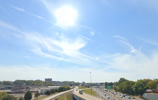 Knoxville Braces for Warm Days Ahead, Weather Service Forecasts Slight Thunderstorm Chances