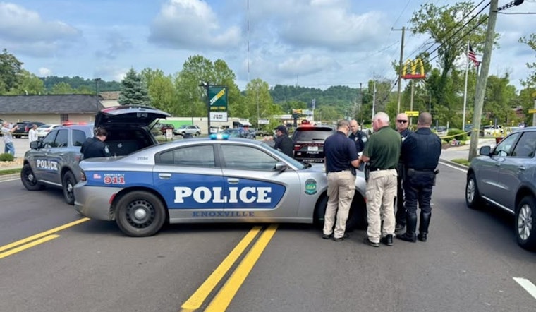 Knoxville Community Mourns Loss Following Fatal Pedestrian Accident on N. Broadway