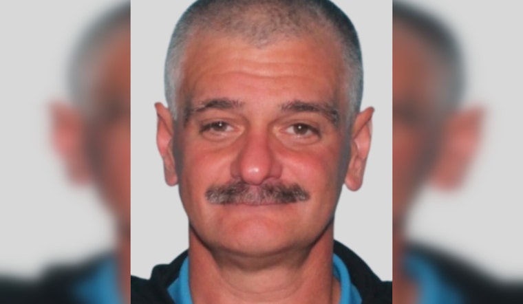 Knoxville Police Department Seeks Public Help in Locating Man with Sex Offender Violation Warrants