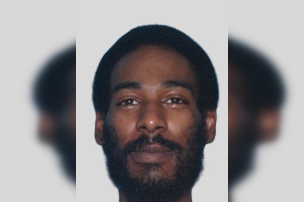 Knoxville Police Launch Manhunt for Suspect Accused of Attempted