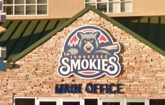 Knoxville Smokies Clinch Inaugural Victory at Covenant Health Park Against Chattanooga Lookouts