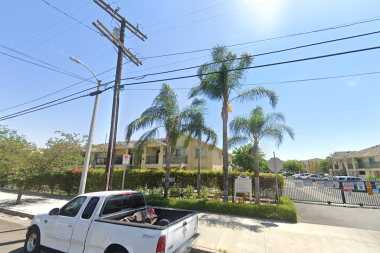 Lightning Strike Sparks Fire at Sylmar Senior Apartment Complex, LAFD Extinguishes Blaze in Under 30 Minutes