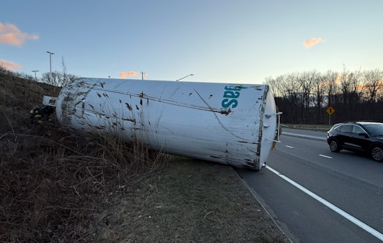 Liquid Oxygen Tank Falls Off Truck on I-290 in Auburn, Prompting Hazardous Materials Response