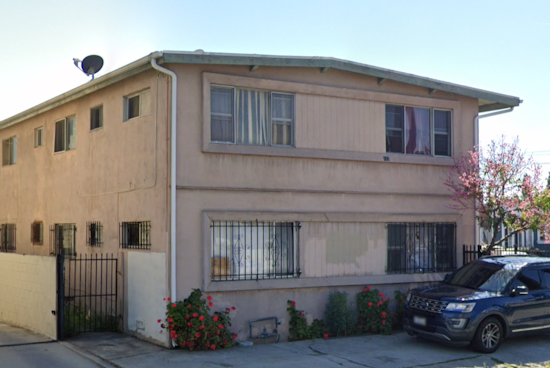 Los Angeles Firefighters Douse Early Morning Blaze in Historic South-Central in Under an Hour