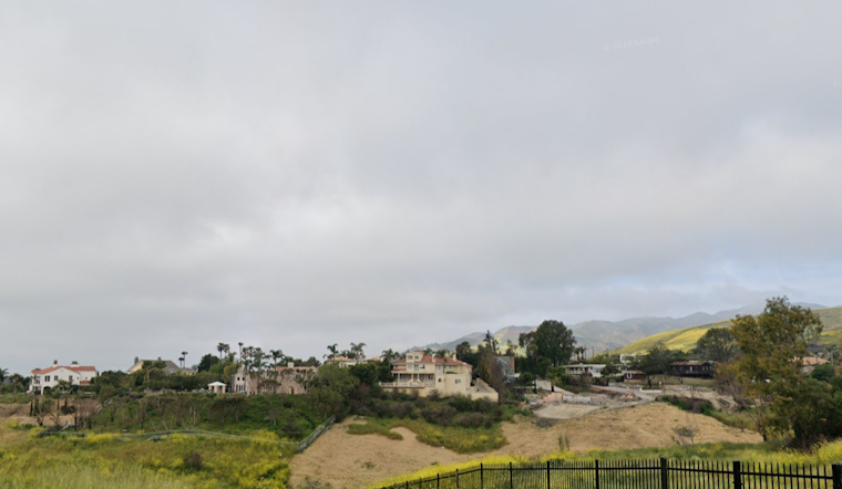 Los Angeles to Experience a Mix of Spring Showers and Sunshine, Clear Weekend Ahead