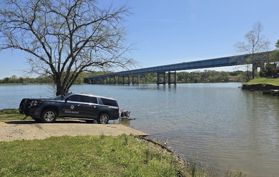 Loudon County Mourns as Recovery Efforts Conclude with the Finding of Second Teen's Body After Tragic Fall from I-75 Bridge