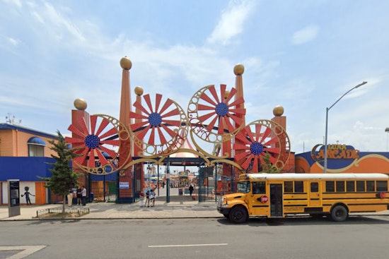 Luna Park Celebrates 122nd Season in Brooklyn with Cyclone Rides and Egg Cream Tradition