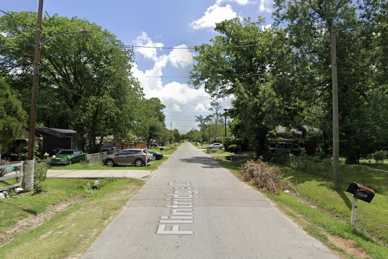 Man Fatally Injured in Solo Vehicle Crash at Houston Intersection