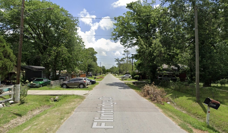 Man Fatally Injured in Solo Vehicle Crash at Houston Intersection