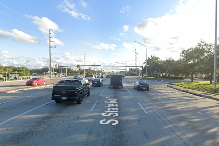 Man Stabbed Multiple Times on Broward County Bus as Suspect Remains at Large, BSO Investigates