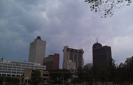 Memphis Braces for Showers and Thunderstorms, Flood Warning Issued Along Mississippi River