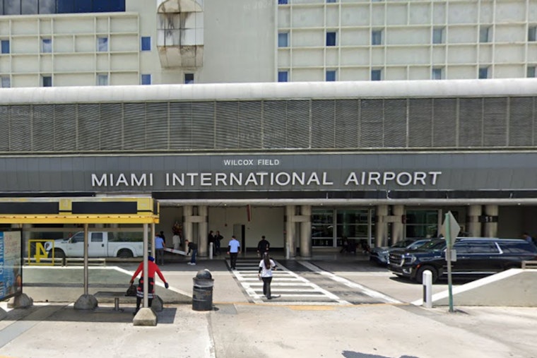 Miami International Airport Salutes Eva Trivelli as Volunteer of the Year at National Volunteer Week Gala