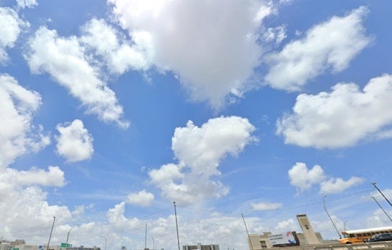 Miami to Revel in Sunny Skies and Warm Breezes This Weekend Before Expected Cool Front