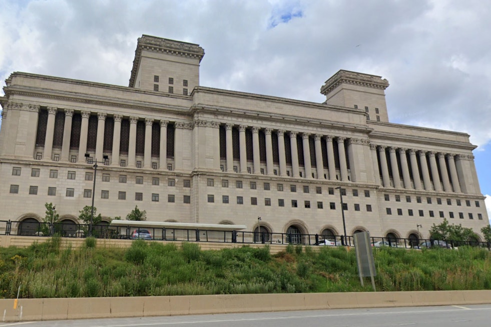 Milwaukee County Officials Champion Courthouse Protection Against ICE Interference