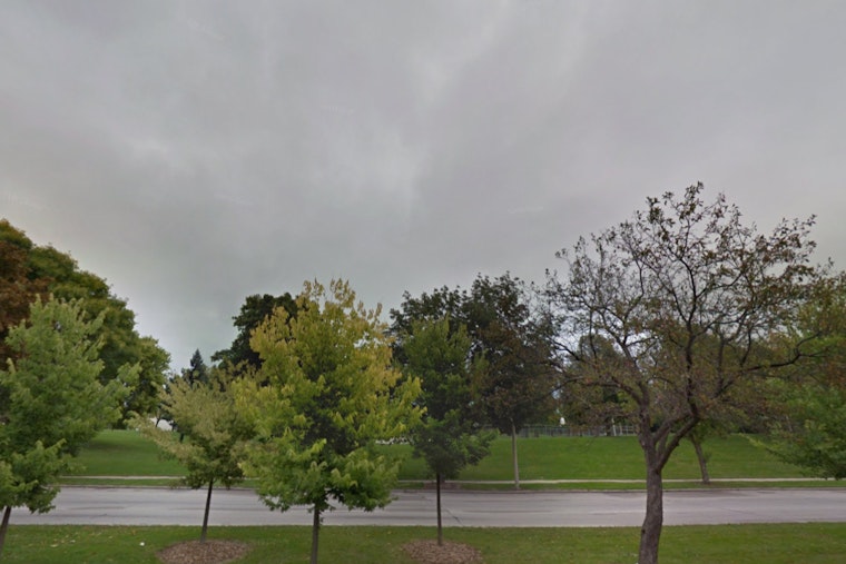 Milwaukee on Alert for Severe Weather with High Winds and Thunderstorms Predicted by NWS