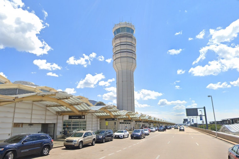 Minor Collision Between American Airlines Flights at Reagan National Involves Congress Members, Sparks FAA Safety Concerns