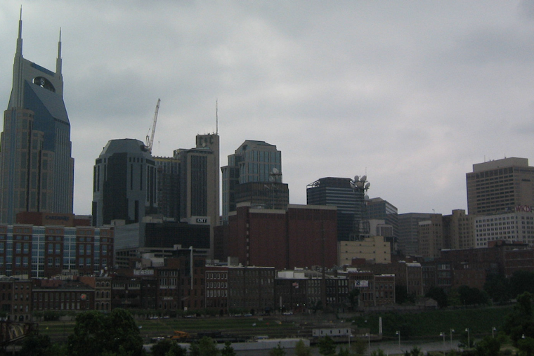 Nashville Braces for Wet Weather: NWS Forecasts Showers and Thunderstorms Ahead