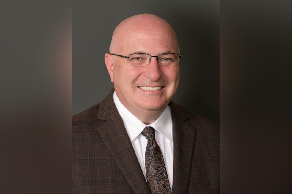 Ned Thomas Sworn In as Boulder City's New City Manager After Extensive Search