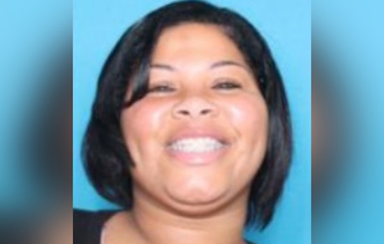 New Orleans Police Seek Public Help to Find Suspect Accused of Stolen Phone Sale