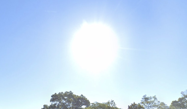 New York Braces for Mixed Weather with Thunderstorms and Sunny Days Ahead