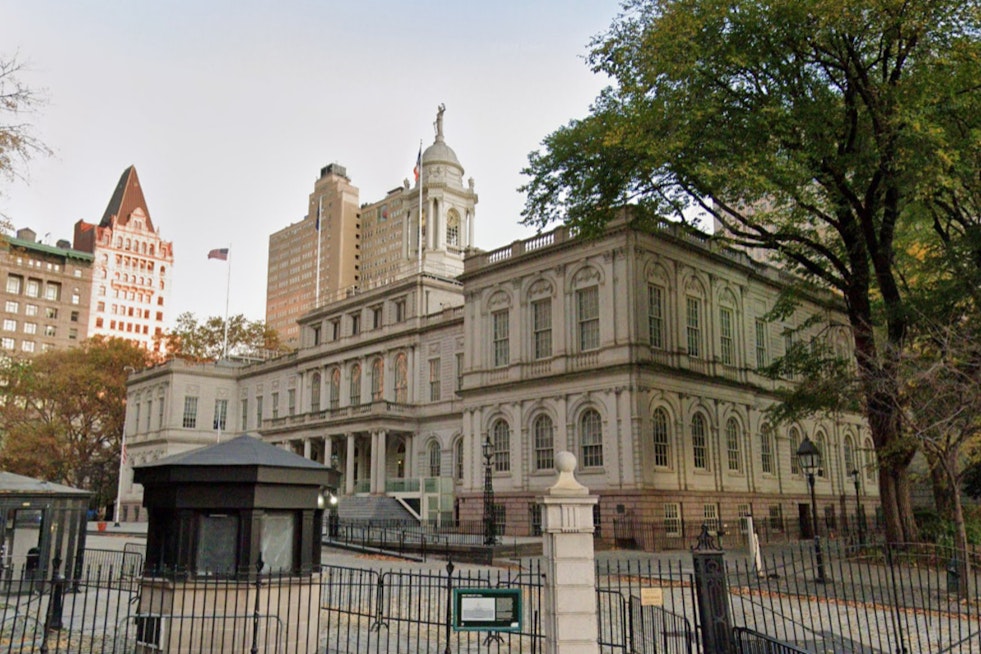 New York City Mayoral Race Intensifies, Progressives Mamdani and Lander Vie for Lead against Former Governor Cuomo