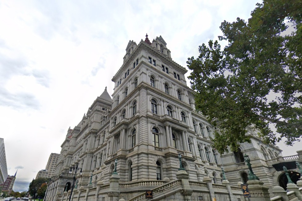New York State Legislators Consider Relaxing Campaign Finance Rules Amid Budget Deliberations